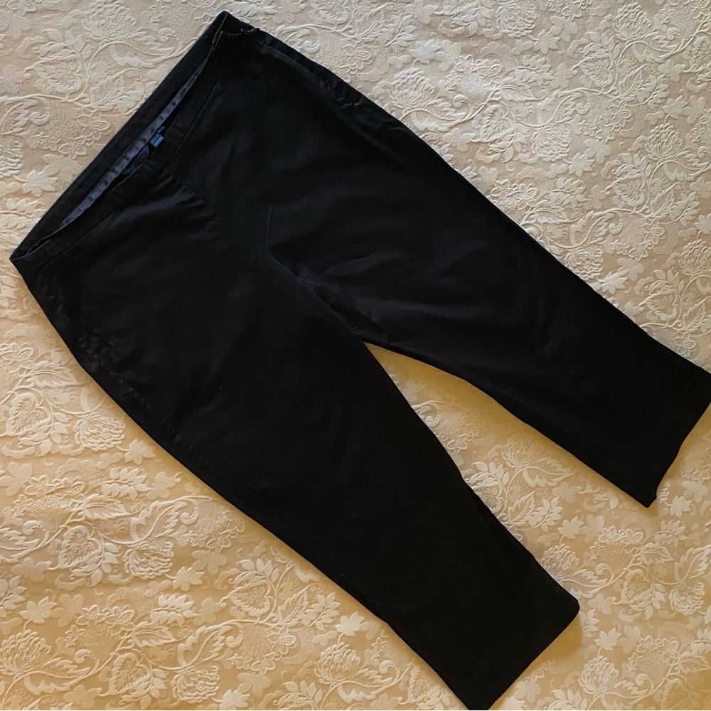 Boden black cropped trousers side zip sz 10
